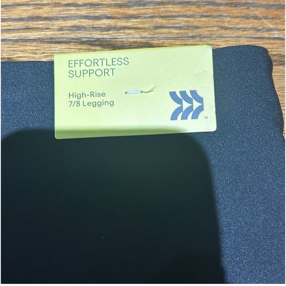 Effortless 7/8 Leggings Sleek Look - Picture 5 of 6